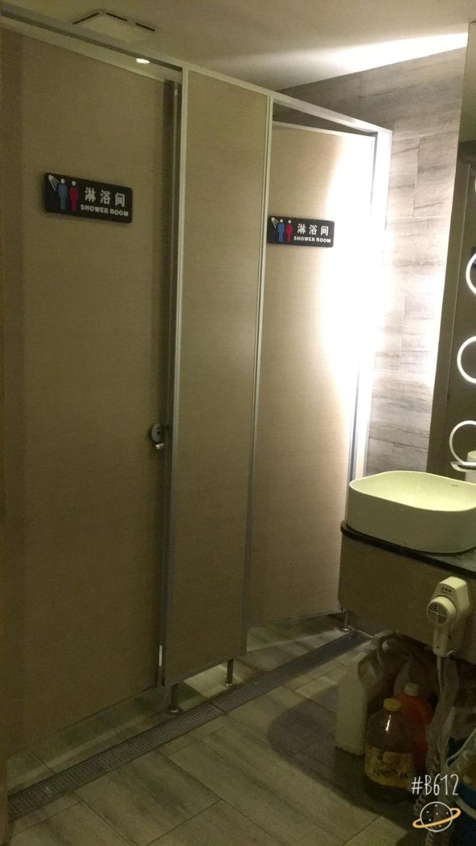 Dream Travel Apartment Taipei Bagian luar foto