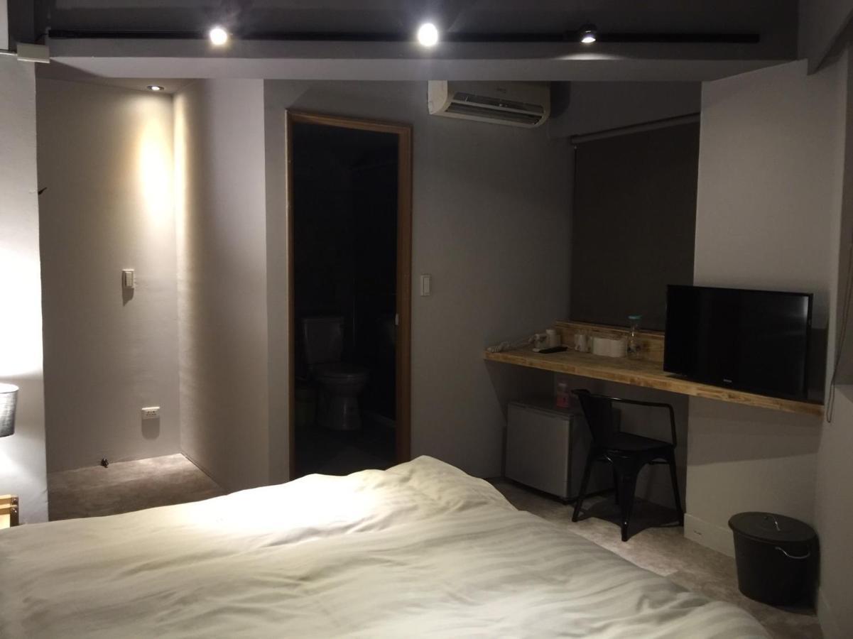 Dream Travel Apartment Taipei Bagian luar foto