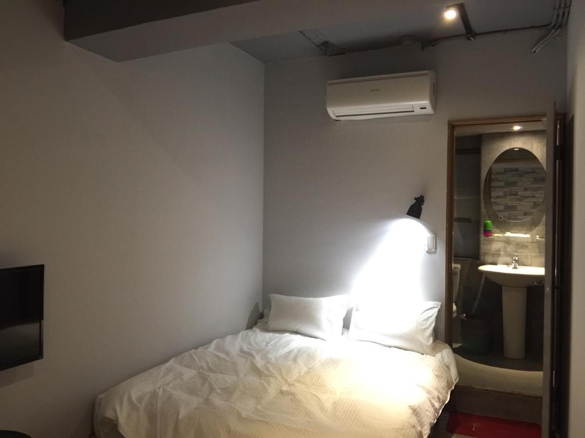 Dream Travel Apartment Taipei Bagian luar foto
